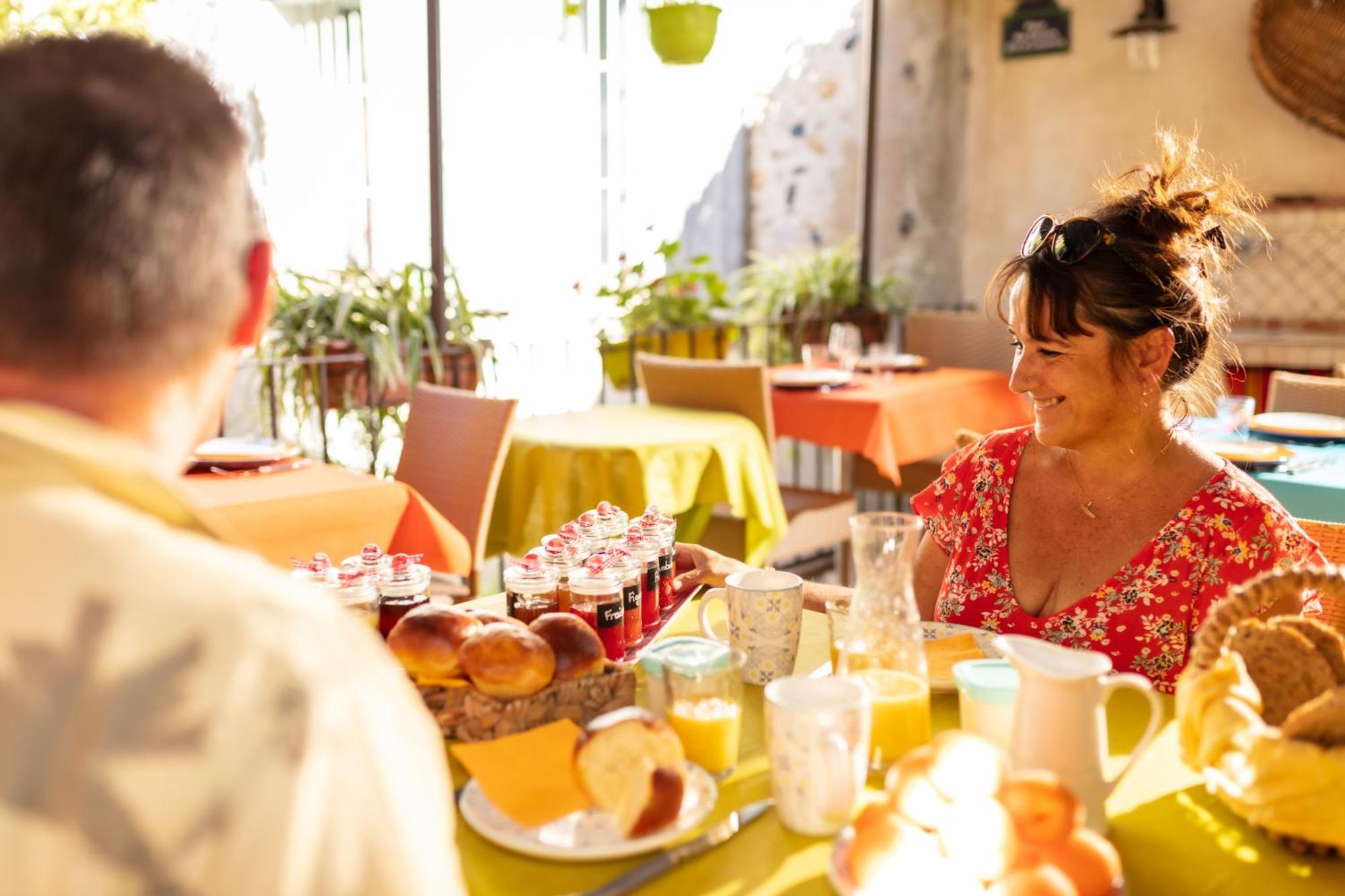 مبيت وإفطار ريفسالت La Tour Du Terroir المظهر الخارجي الصورة
